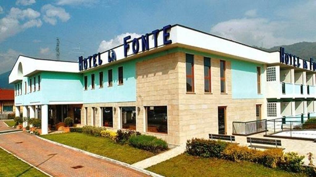 La Fonte Hotel Ome Exteriér fotografie