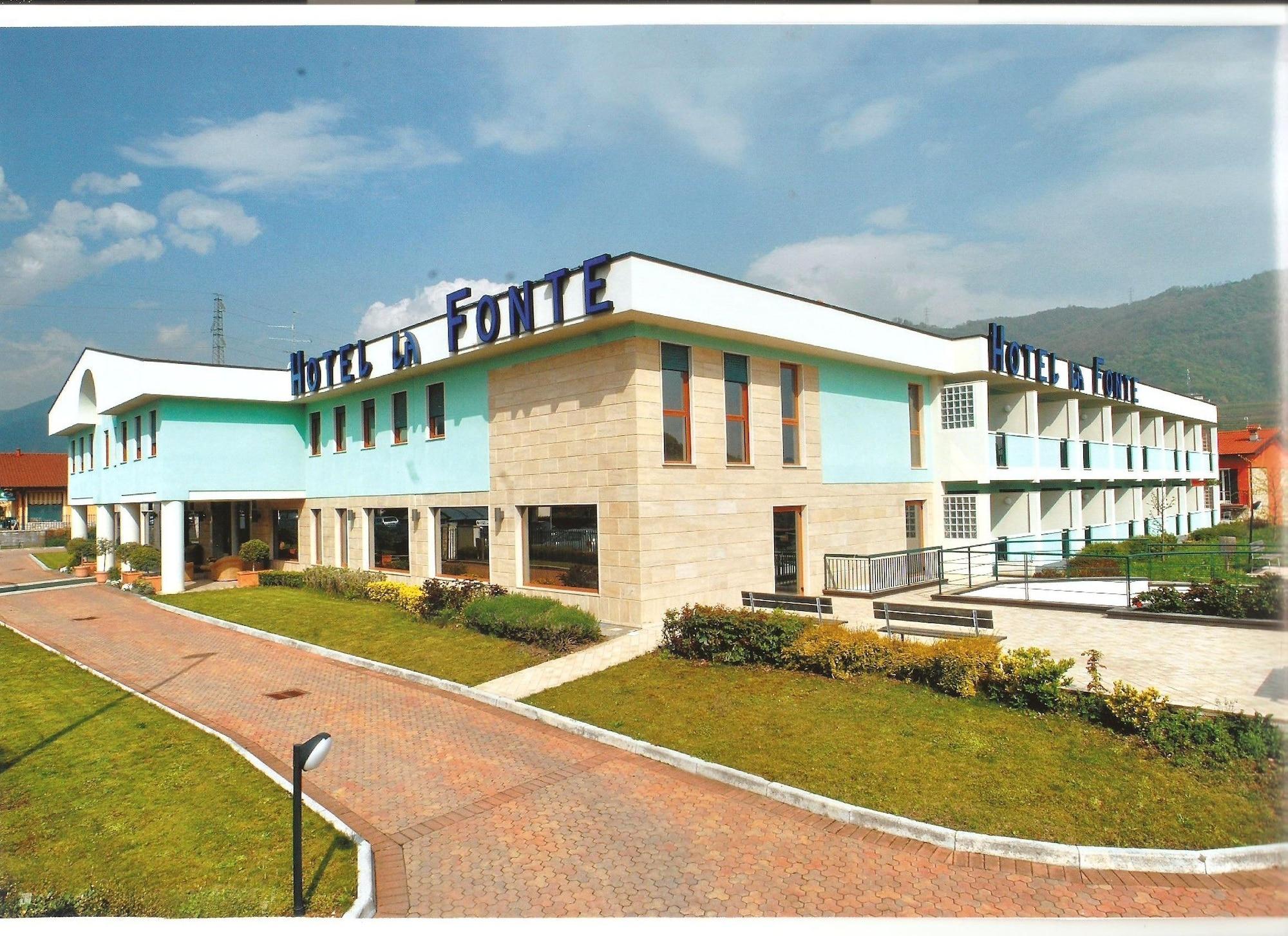 La Fonte Hotel Ome Exteriér fotografie